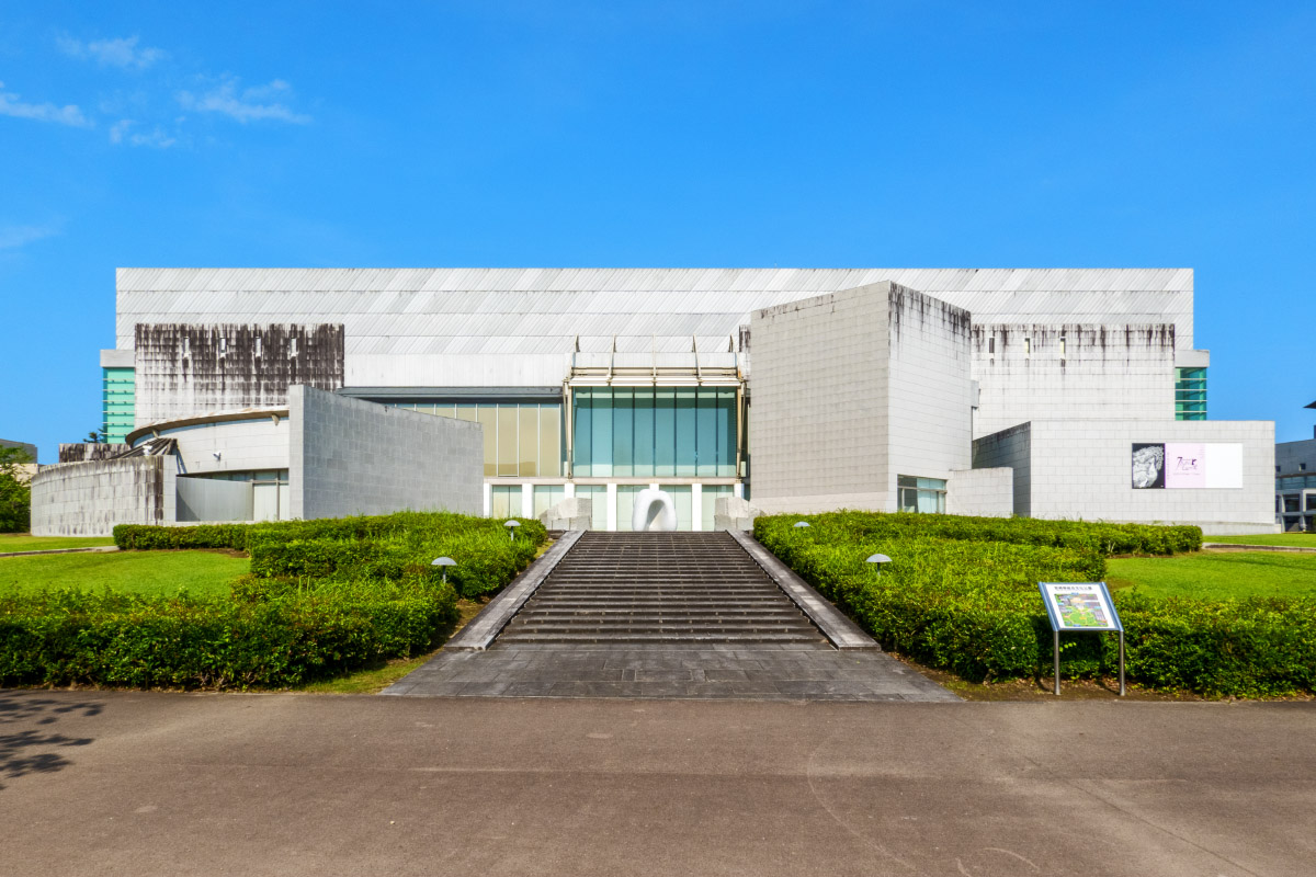 宮崎県立美術館